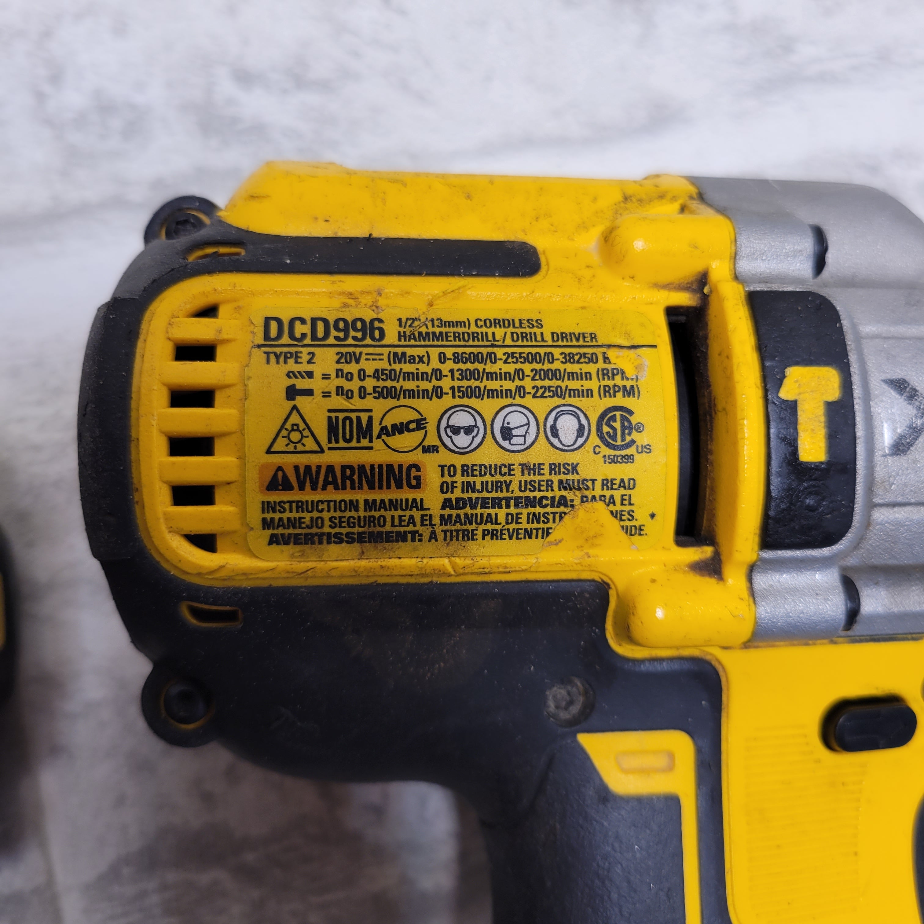 DeWalt 20V 1/2" Cordless drill driver DCD708 and 20V 1/2" Hammerdrill/Drill Driver DCD996 (7913552216302)